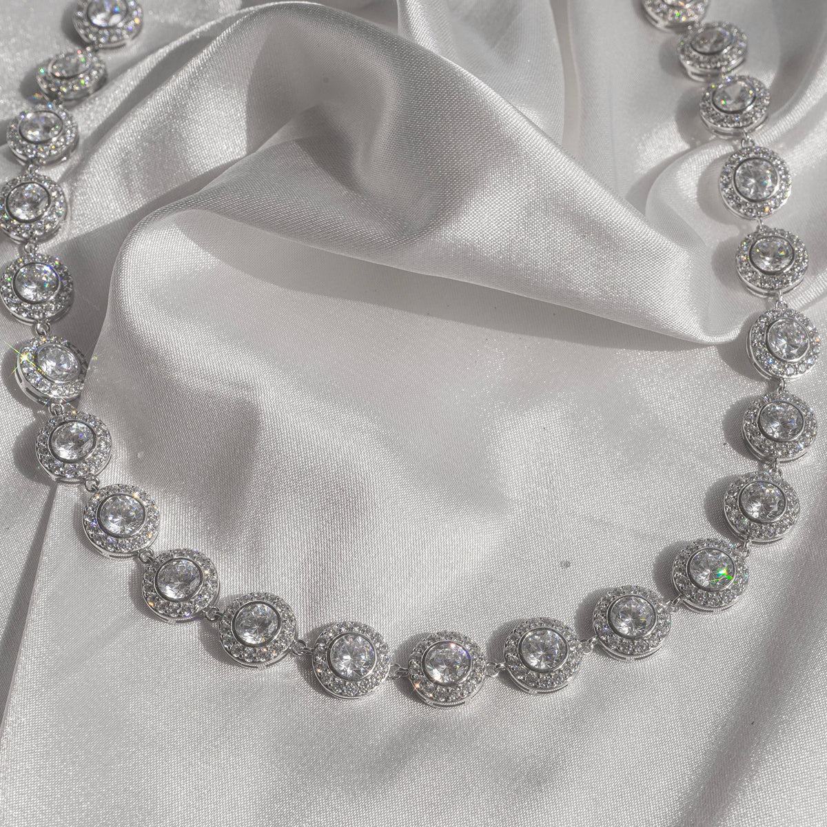 Luna Halo Collar