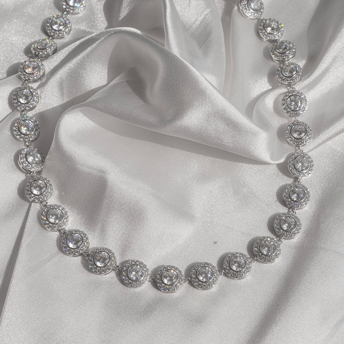 Luna Halo Collar