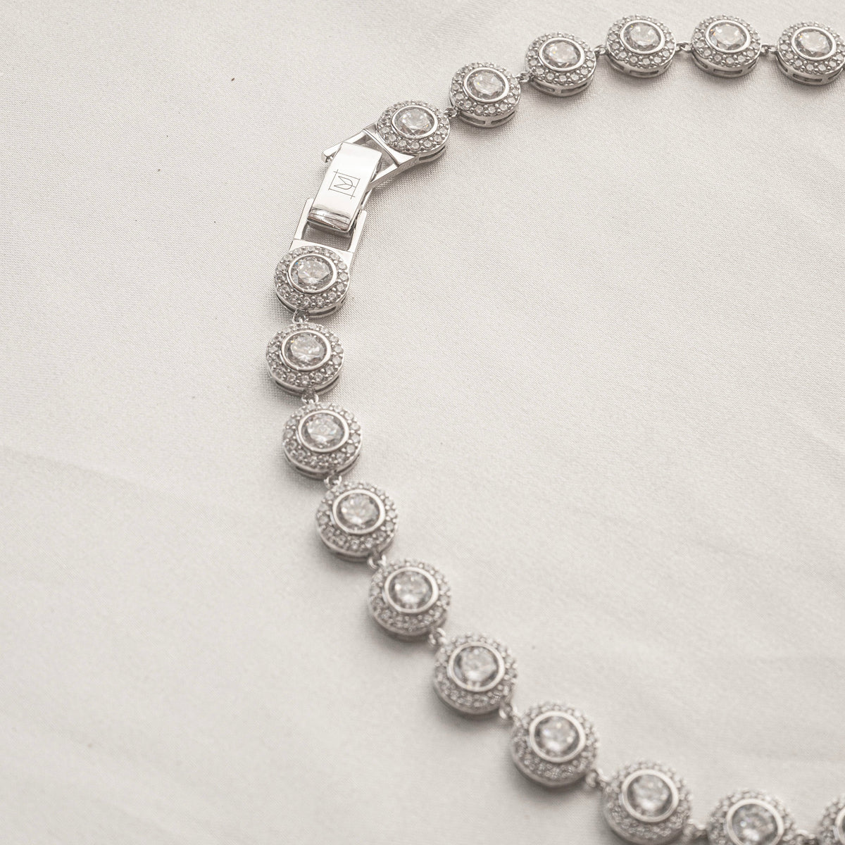 Luna Halo Collar