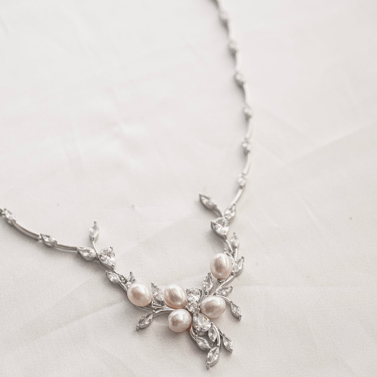 Grâce Marquise Vine Necklace