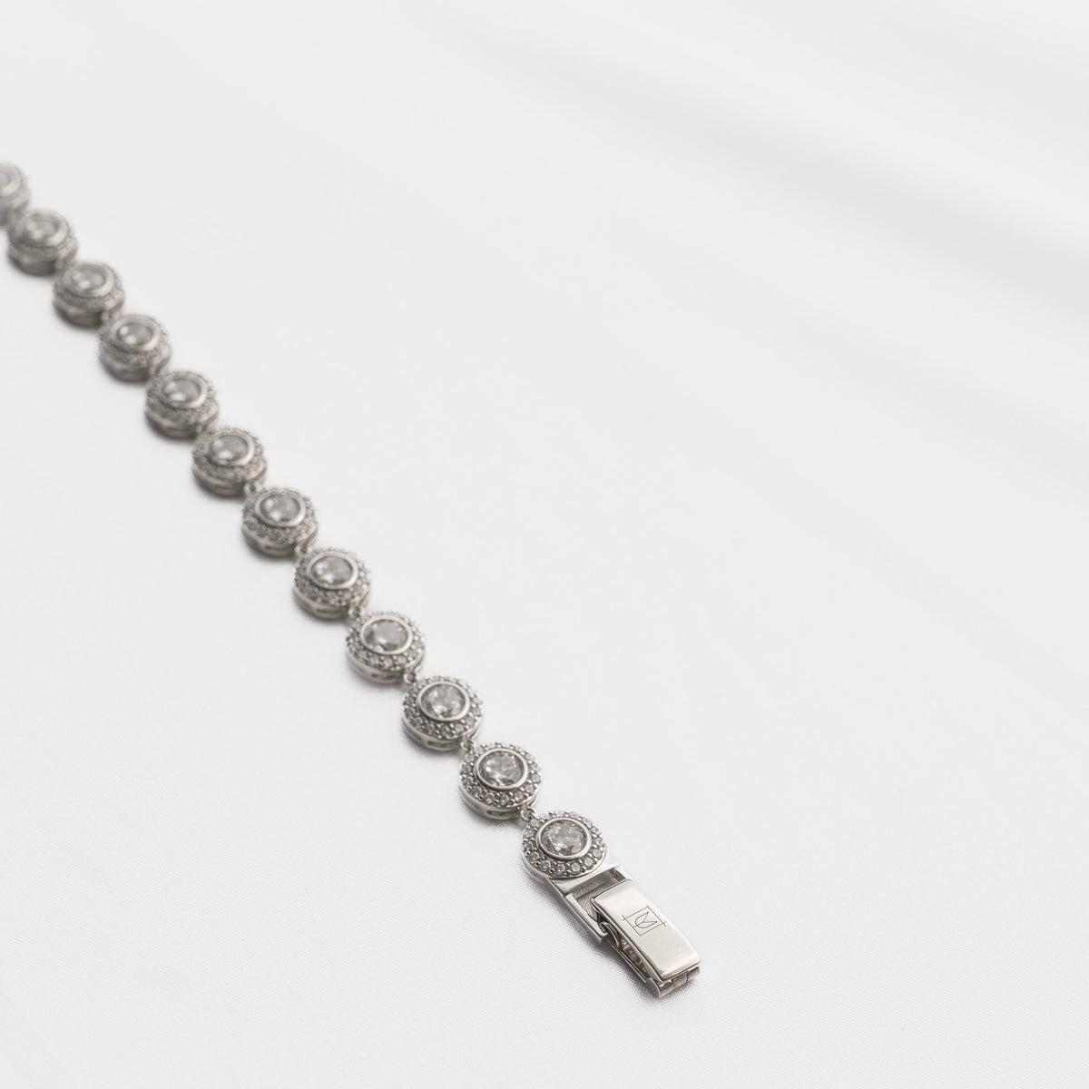 Luna Infinite Link Bracelet