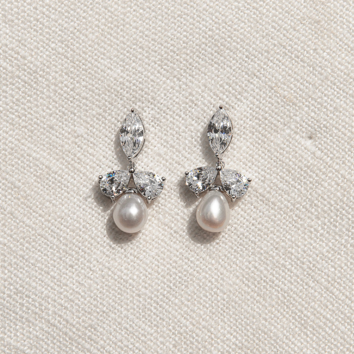Grâce Bloom Drop Earrings