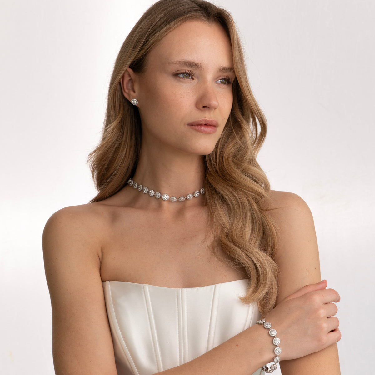 Luna Halo Collar