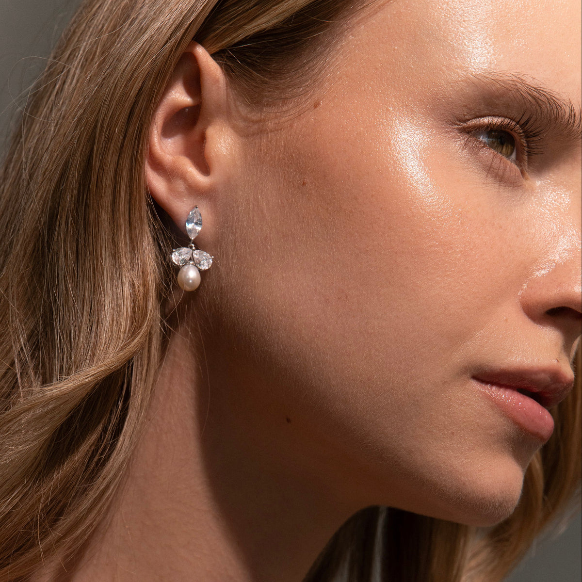 Grâce Bloom Drop Earrings