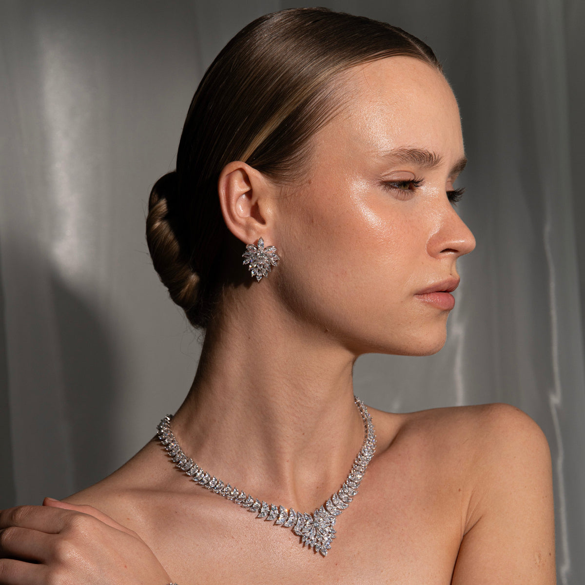 Flare "V" Necklace